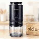 delimoと「新旧」と書かれたオブジェ